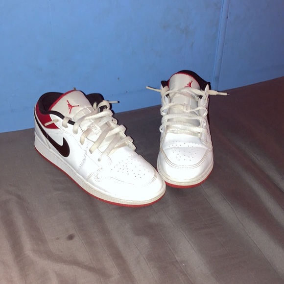 Air Jordan, size 7y, no box - Picture 4 of 4